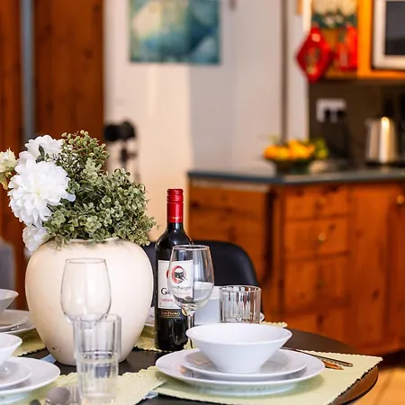 Ghadirabay Seafront With Sea Views By Homely Apartamento Mellieħa