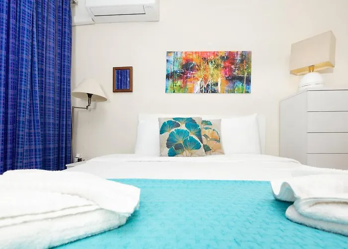 Ghadirabay Seafront With Sea Views By Homely Mellieħa