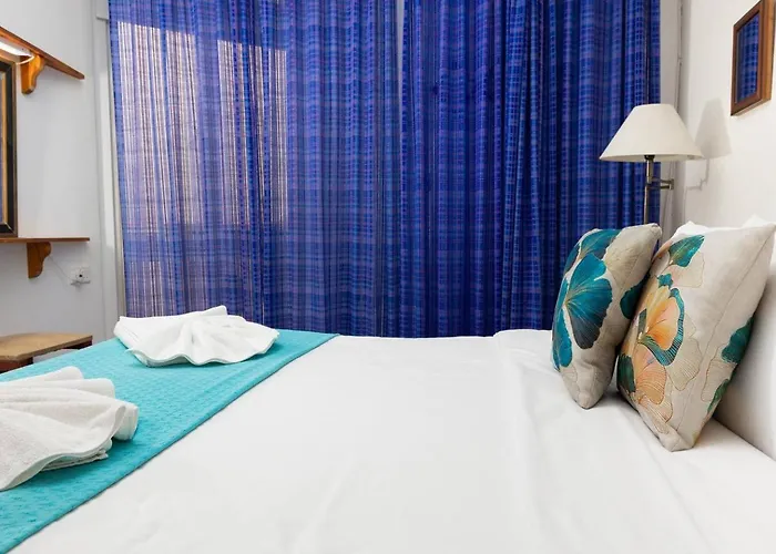 Ghadirabay Seafront With Sea Views By Homely Apartament *