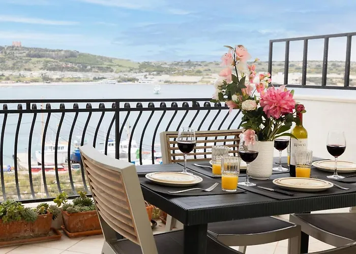 Ghadirabay Seafront With Sea Views By Homely