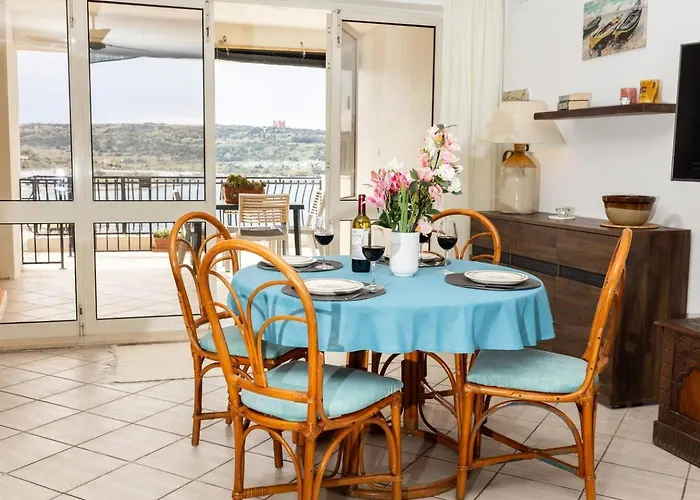 Apartament Ghadirabay Seafront With Sea Views By Homely