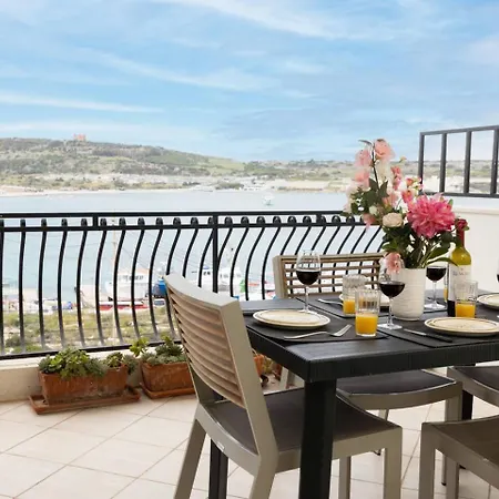 Ghadirabay Seafront With Sea Views By Homely Apartamento