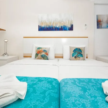 Ghadirabay Seafront With Sea Views By Homely Apartament *