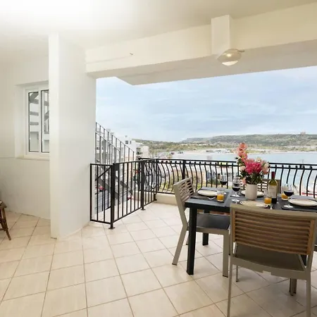 Apartamento Ghadirabay Seafront With Sea Views By Homely