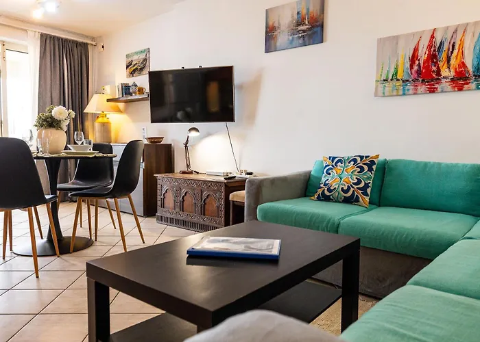 Ghadirabay Seafront With Sea Views By Homely Mellieħa