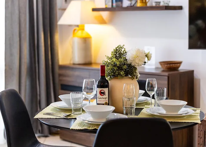 Daire Ghadirabay Seafront With Sea Views By Homely Mellieħa